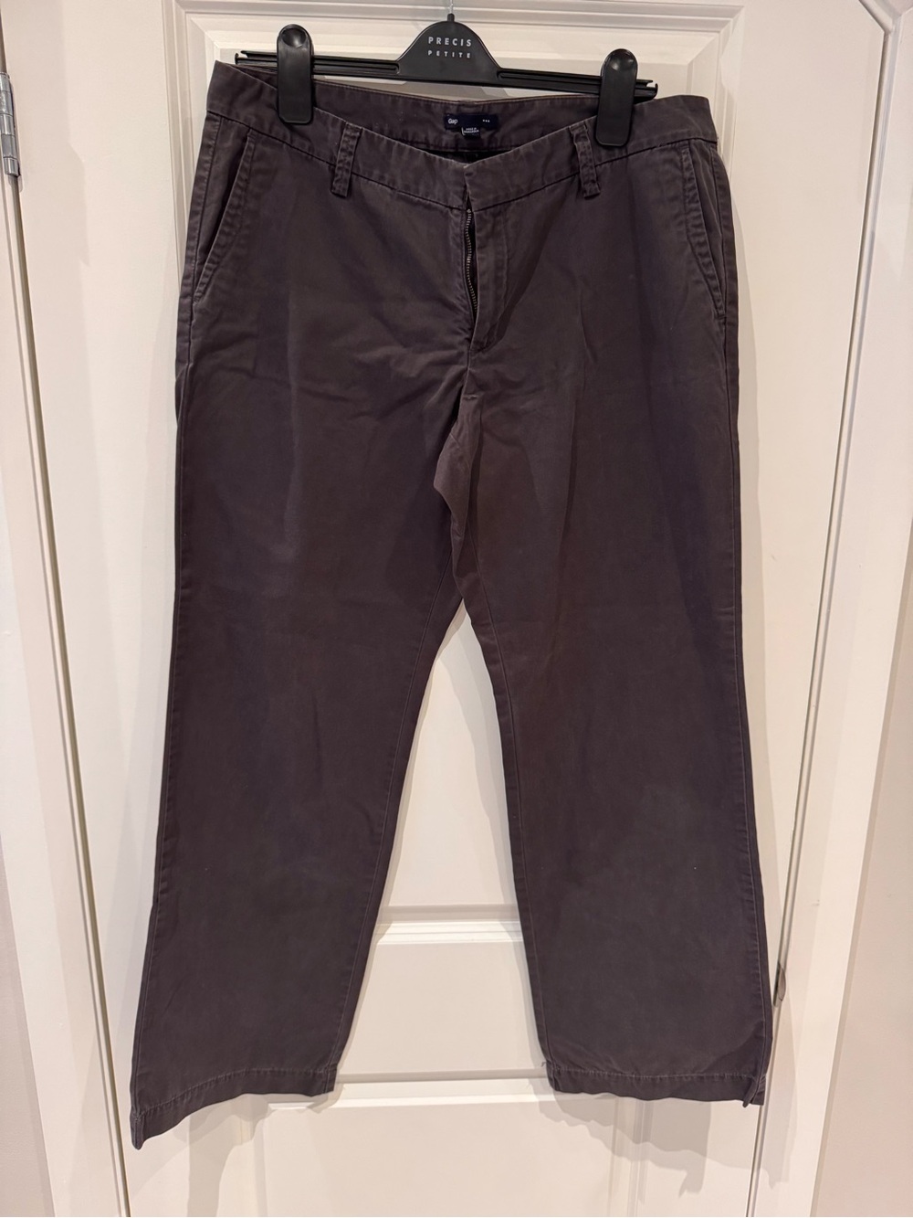 GAP Women's Straight Leg Pants in Dark Grey